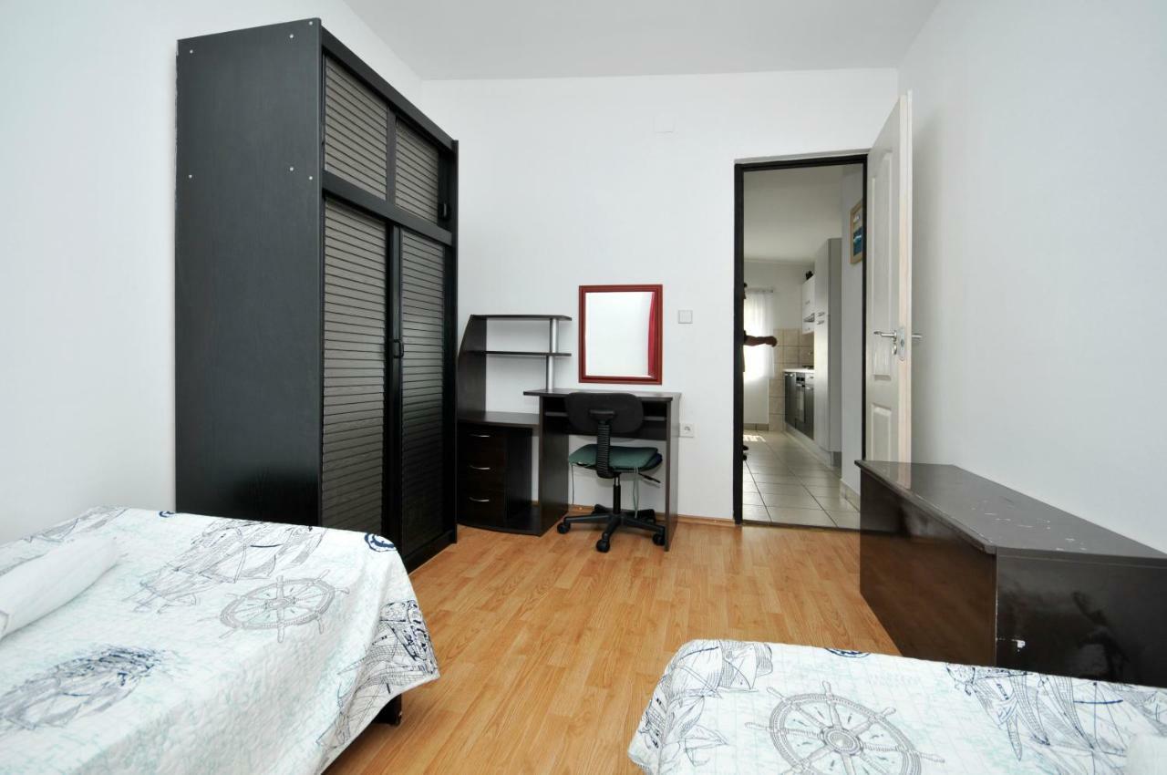 Apartment Sandra Τρογκίρ Εξωτερικό φωτογραφία